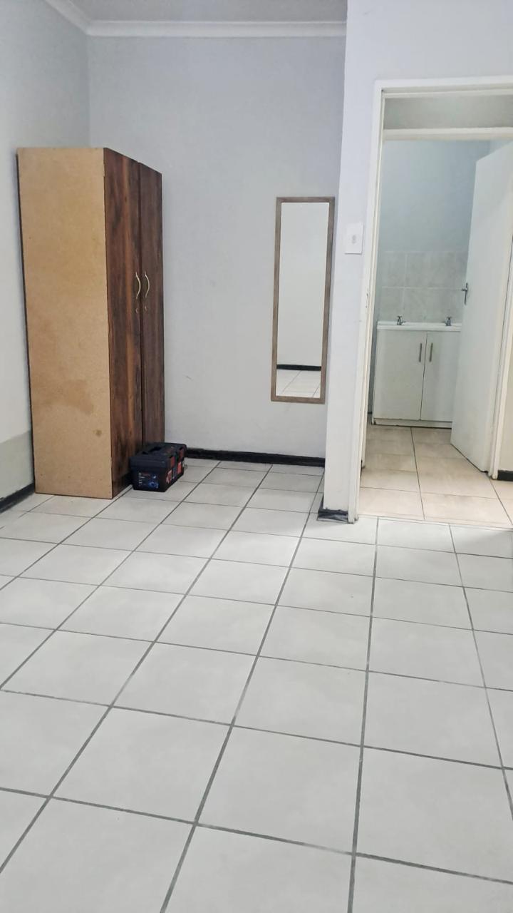 1 Bedroom Property for Sale in Johnson Park Western Cape